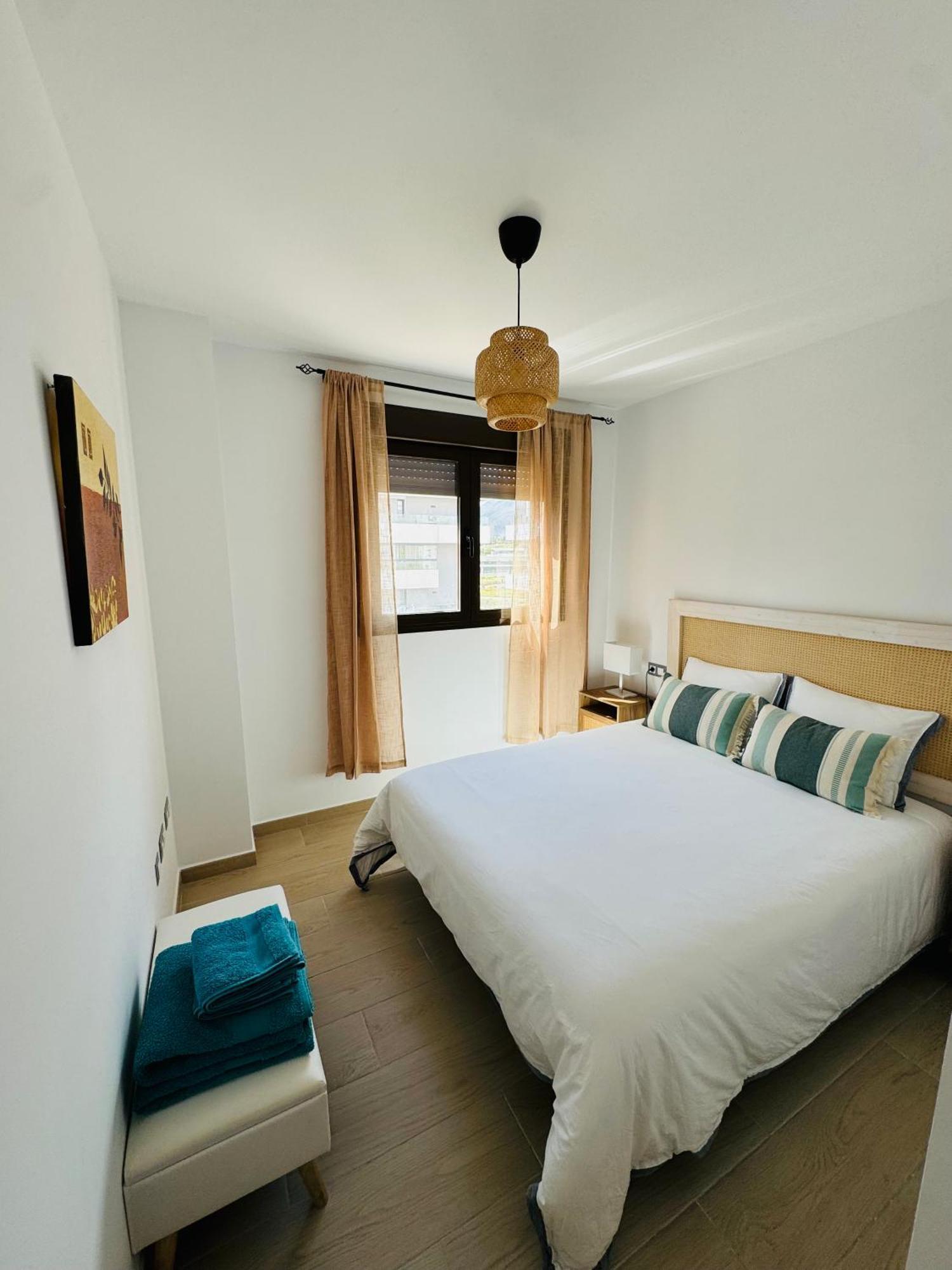 埃斯特波纳Parking Privado! Sol Y Mar Tu Hogar En La Costa公寓 外观 照片